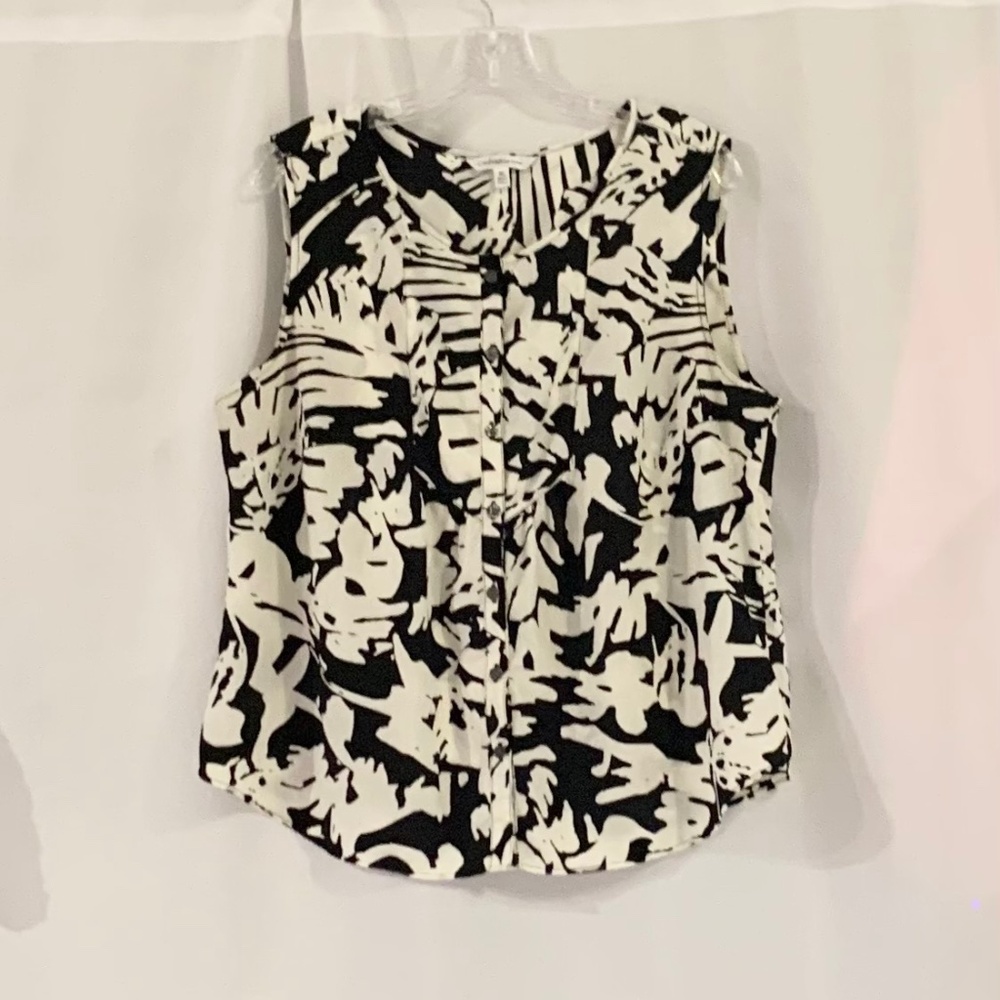 Croft & Borrow Sleeveless Blouse